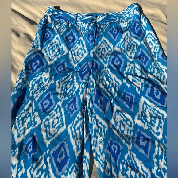 DORA LANDA Silk Ikat Print Wide Leg Trousers - Picture 3 of 16